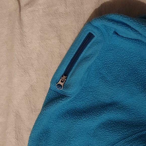 Under Armour pullover - Picture 3 of 5